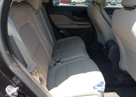 2020 Lincoln Corsair Standard z USA, uszkodzony, nr VIN 5LMCJ1D90LUL15119